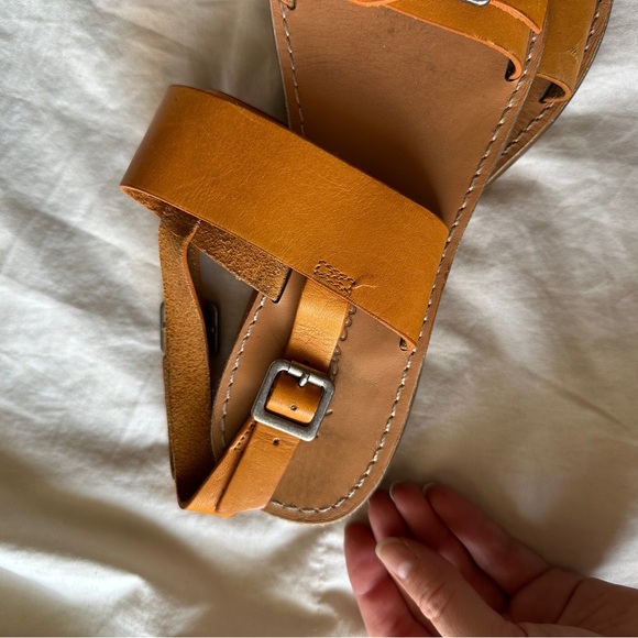 SOLD ON INSTAGRAM -Madewell Buckle Boardwalk Sandal - Picture 4 of 6